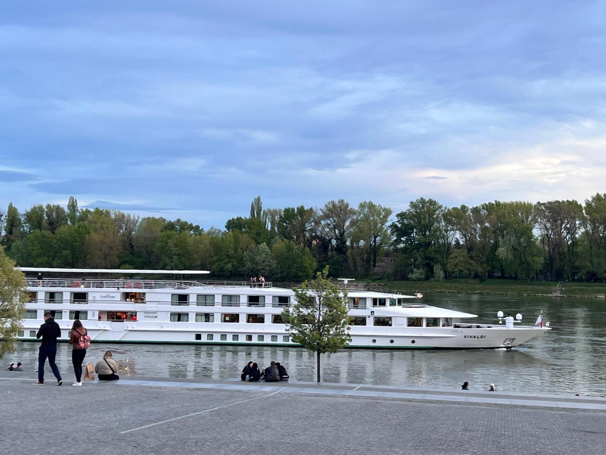 River Front Mezonet Eurovea Pressburg Exterior foto