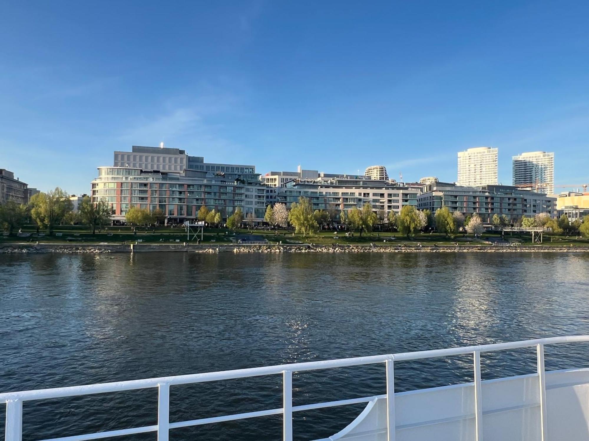 River Front Mezonet Eurovea Pressburg Exterior foto